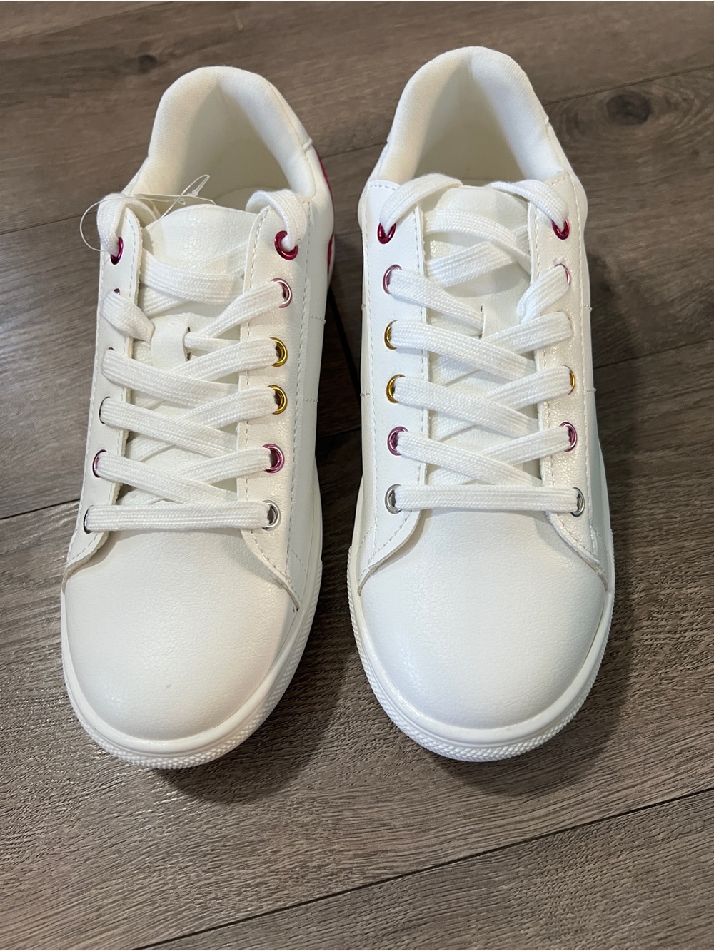 Girl Mia Aker Sneakers Size 4 New